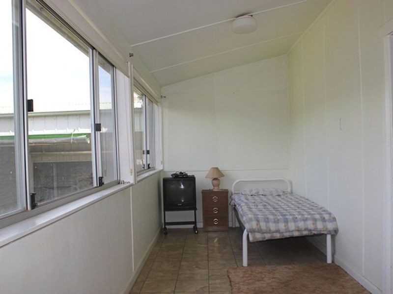 9 Lee Street, Cowra NSW 2794