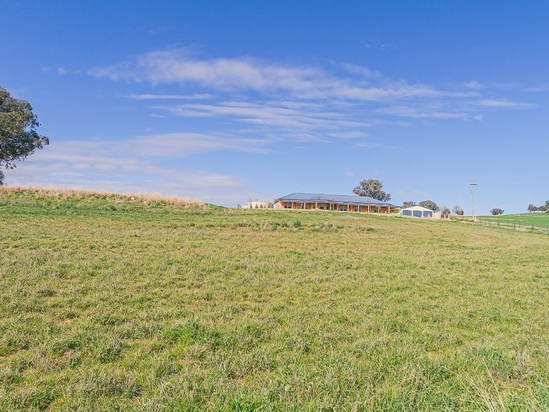 78 Woodlands Road, Cowra NSW 2794