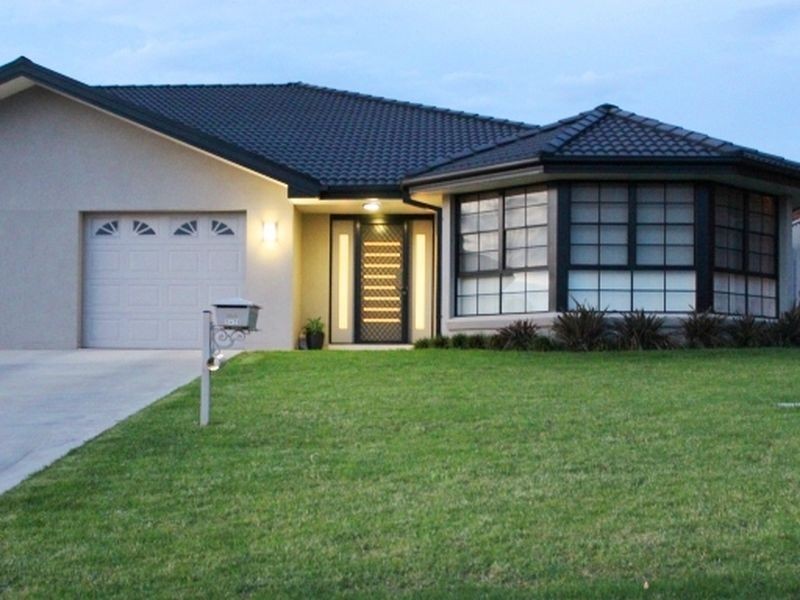 2/23 Acacia Circuit, Cowra NSW 2794