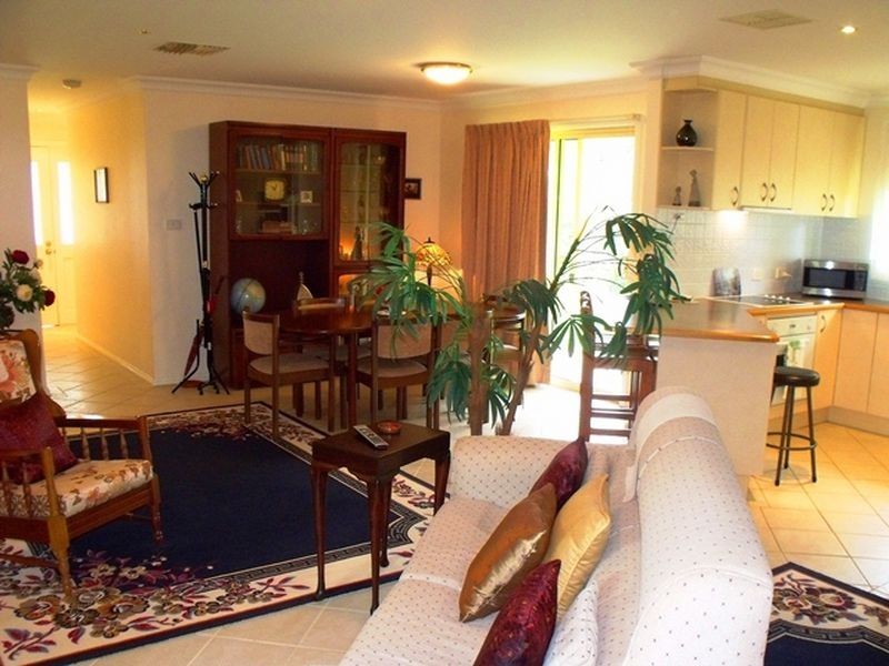 5 Pitt Street, Cowra NSW 2794