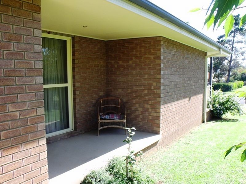 5 Pitt Street, Cowra NSW 2794