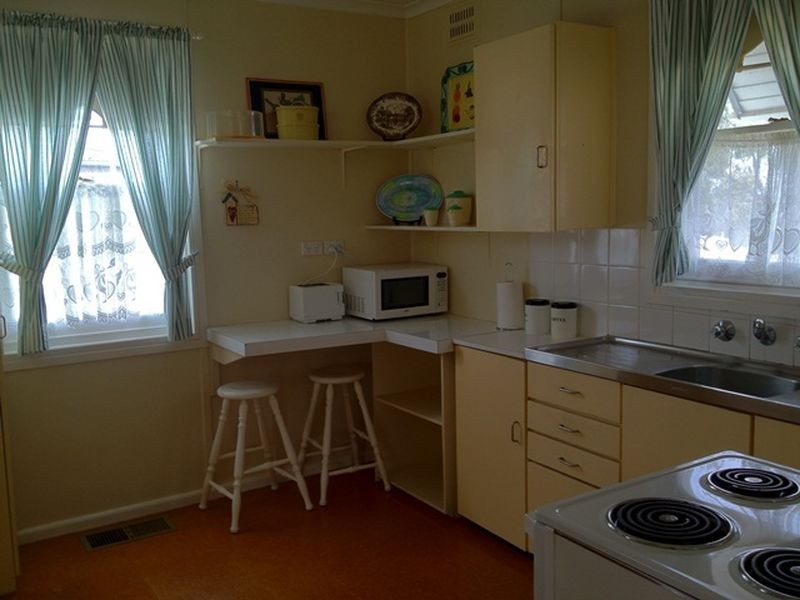 6 Morilla Street, Cowra NSW 2794
