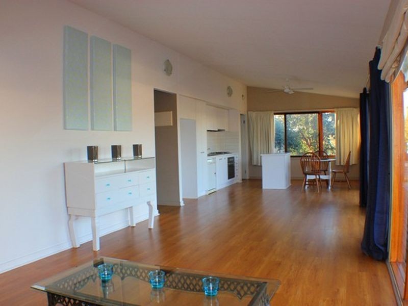 76 Lyall Street, Cowra NSW 2794