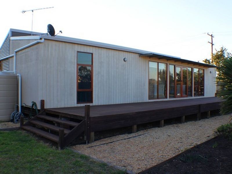 76 Lyall Street, Cowra NSW 2794