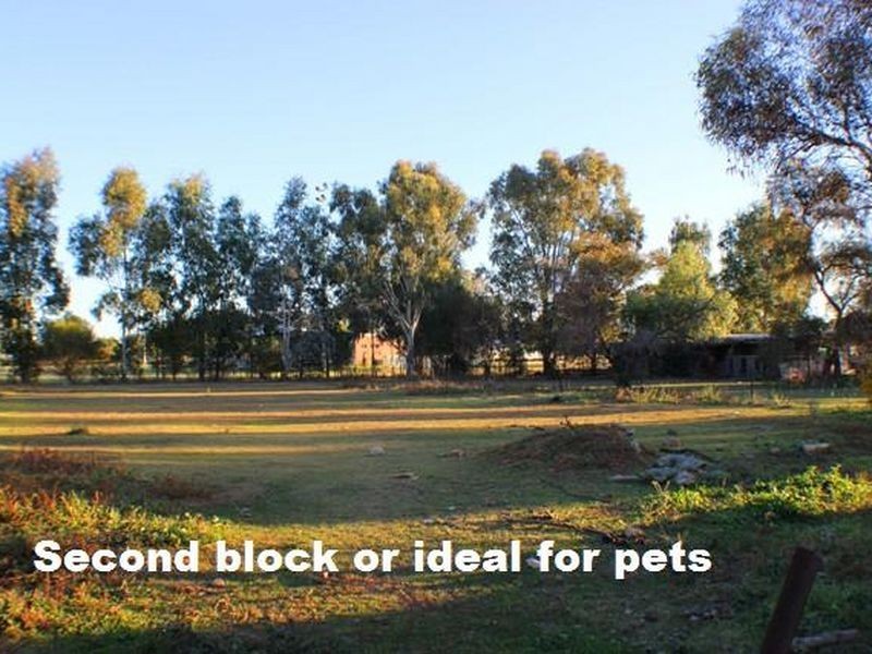 76 Lyall Street, Cowra NSW 2794