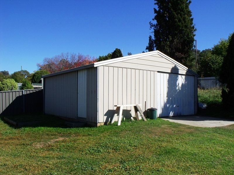 54 Lynch Street, Cowra NSW 2794