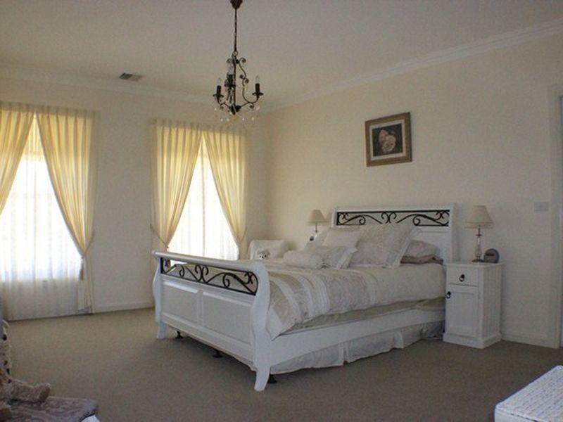 301 Elouera Road, Cowra NSW 2794
