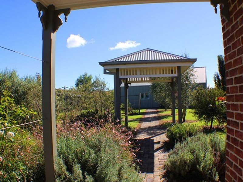 301 Elouera Road, Cowra NSW 2794