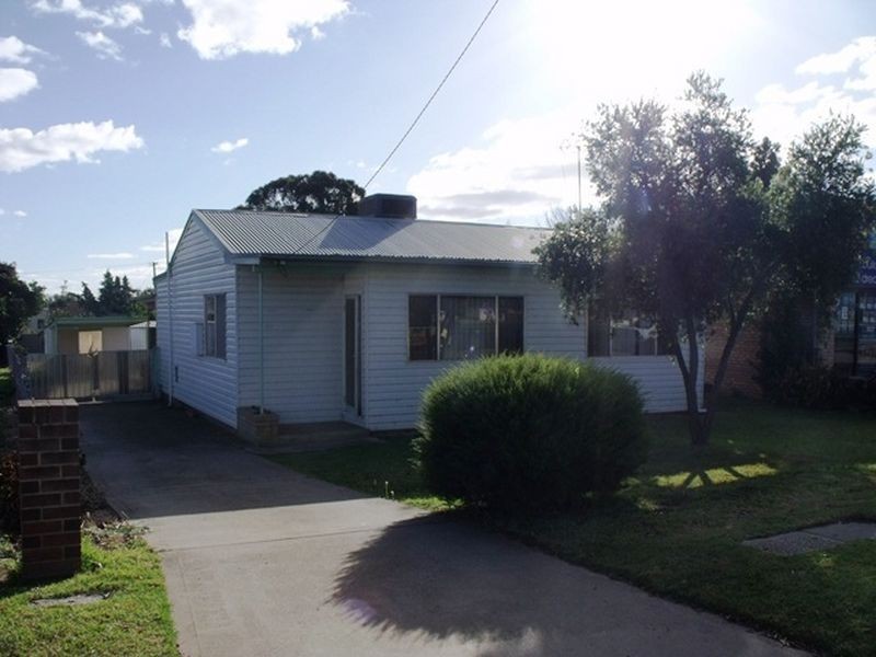 32 Redfern Street, Cowra NSW 2794