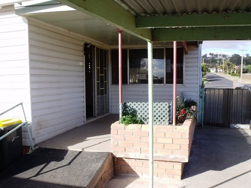 32 Redfern Street, Cowra NSW 2794