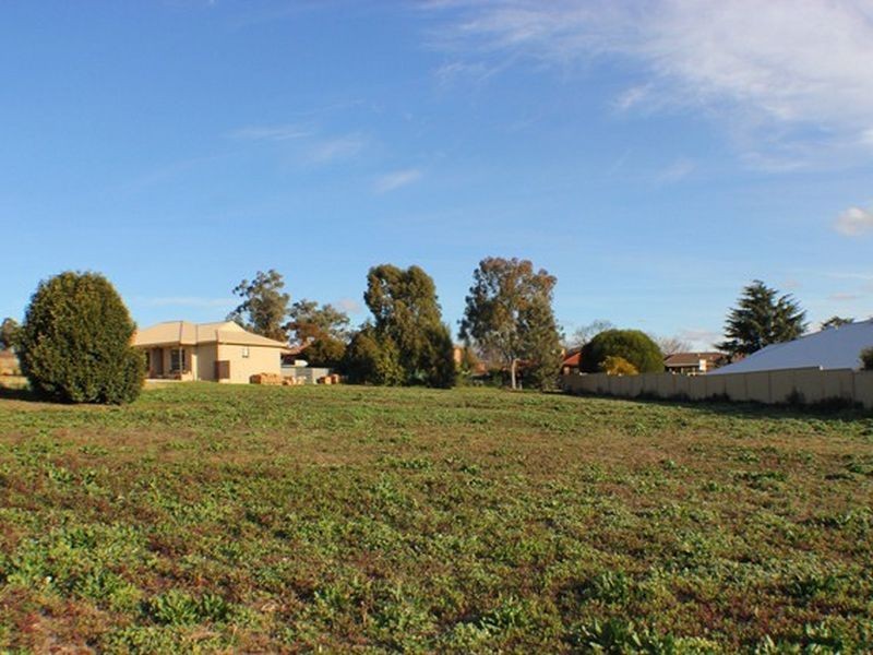 53 Comerford Street, Cowra NSW 2794