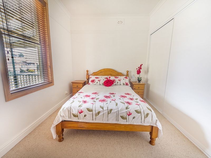 24 Waugoola Street, Cowra NSW 2794