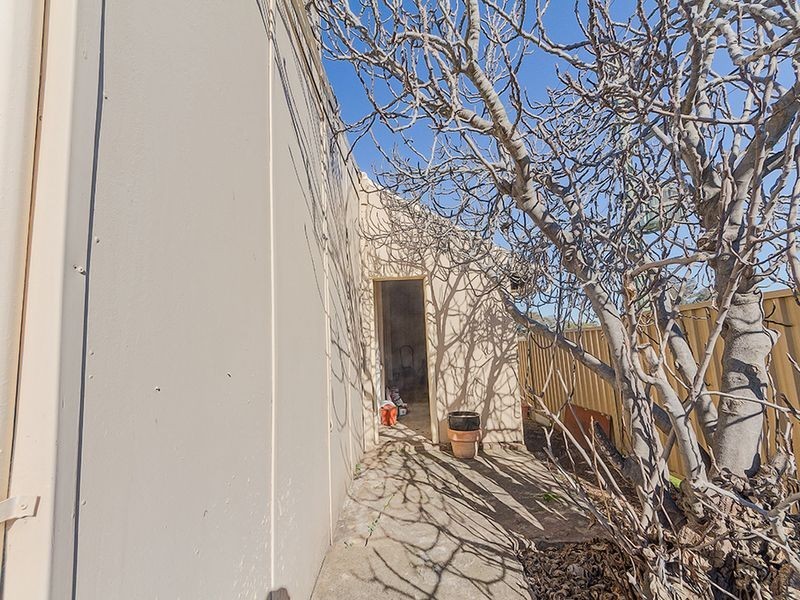 .18 Parkes Street, Cowra NSW 2794