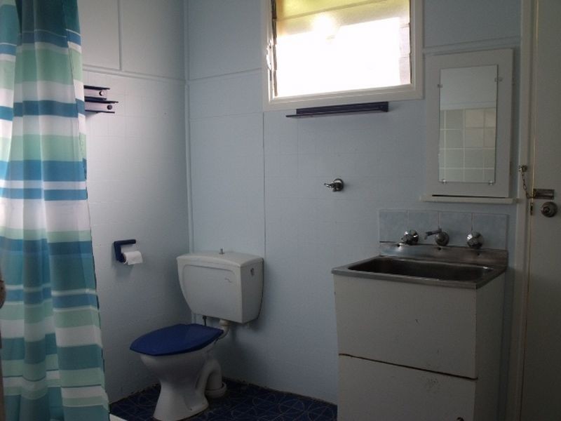 28 Argoon Street, Cowra NSW 2794