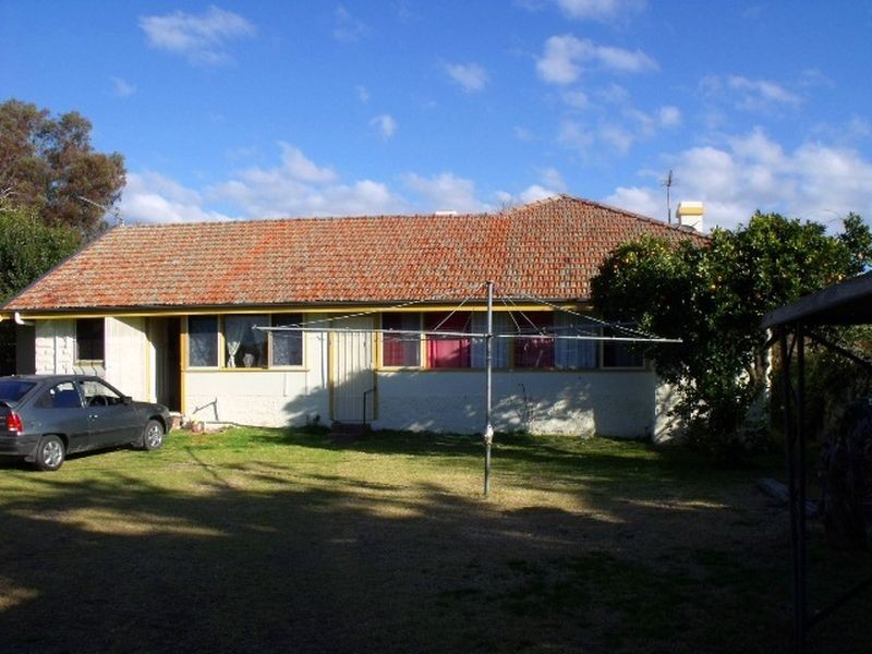 28 Argoon Street, Cowra NSW 2794