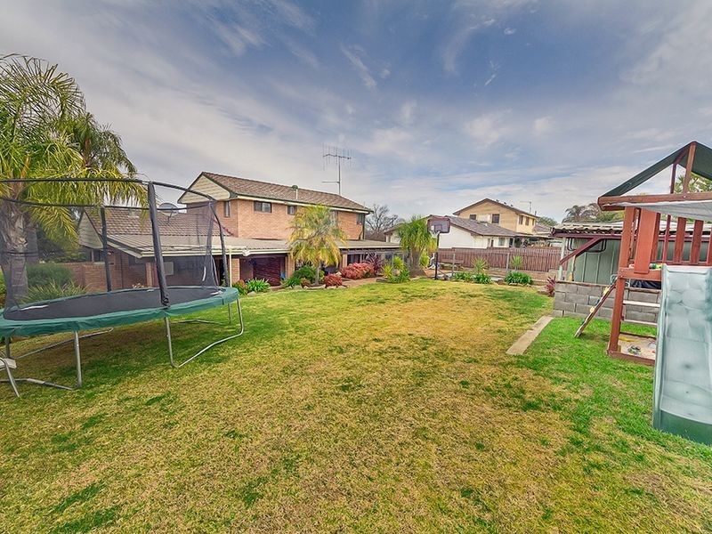 2 Taronga Drive, Cowra NSW 2794