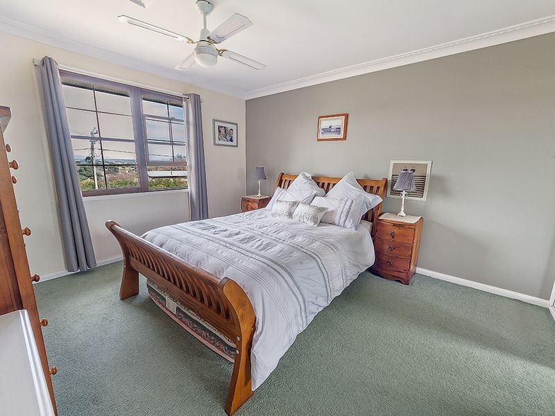 2 Taronga Drive, Cowra NSW 2794