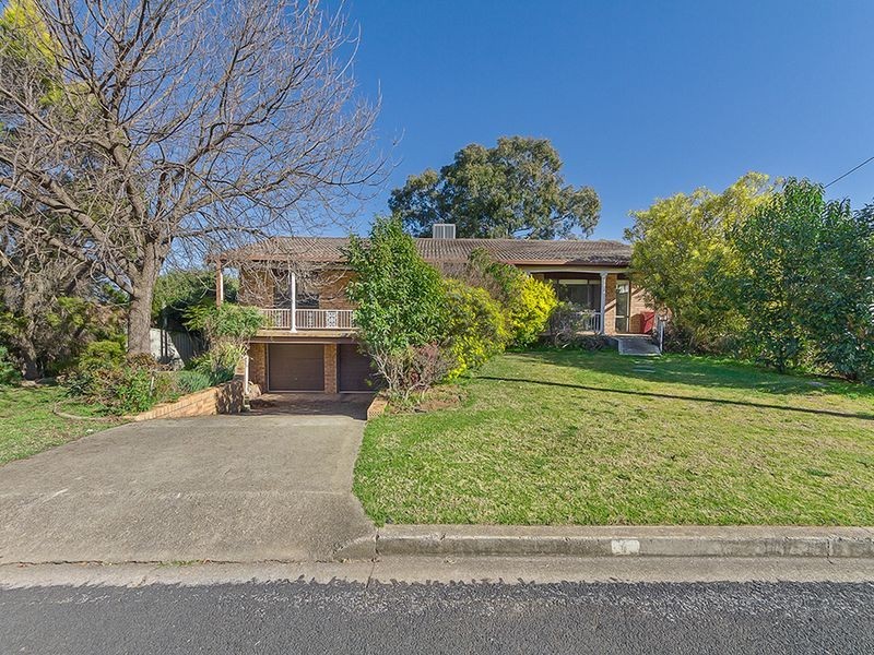 4 Phillips Street, Cowra NSW 2794