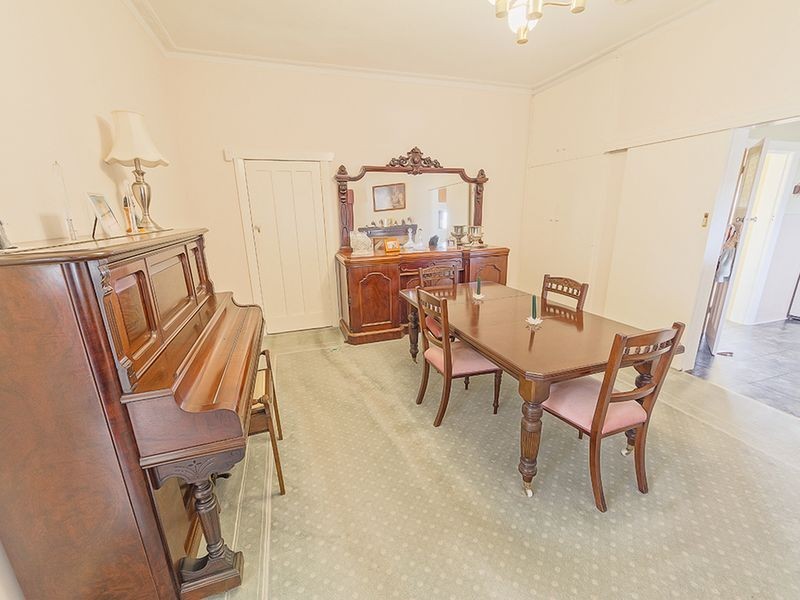 19 Coota Street, Cowra NSW 2794