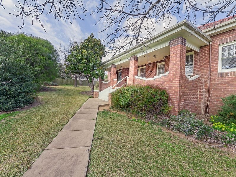 19 Coota Street, Cowra NSW 2794