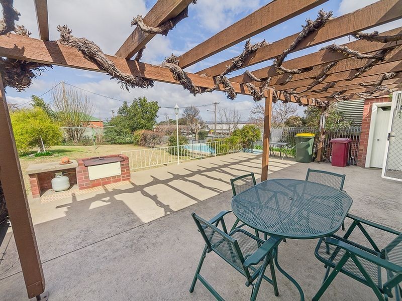 19 Coota Street, Cowra NSW 2794