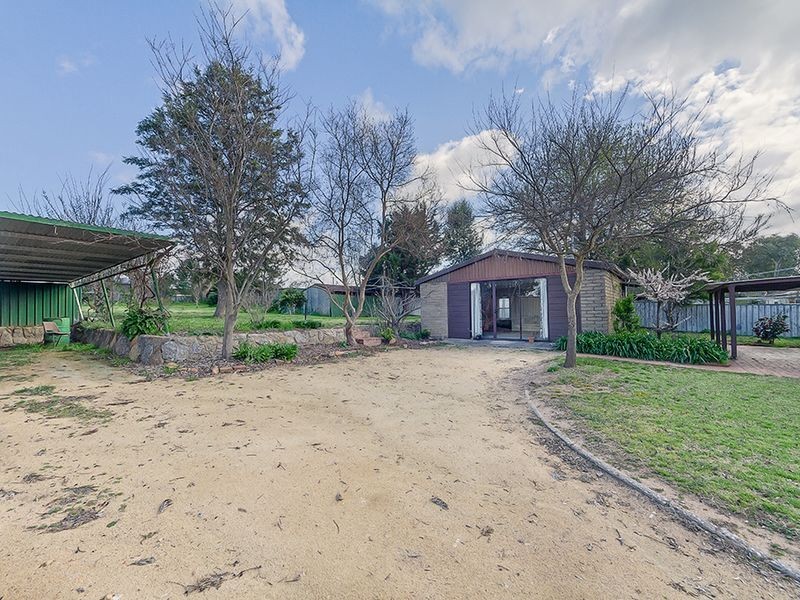 16 Rankin Street, Cowra NSW 2794