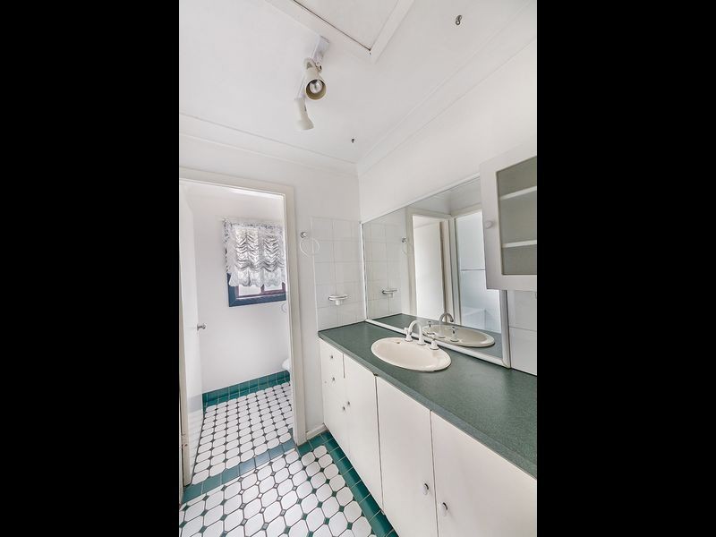 16 Rankin Street, Cowra NSW 2794