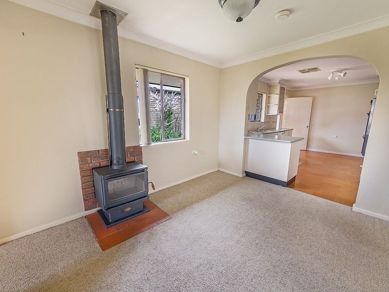 16 Rankin Street, Cowra NSW 2794