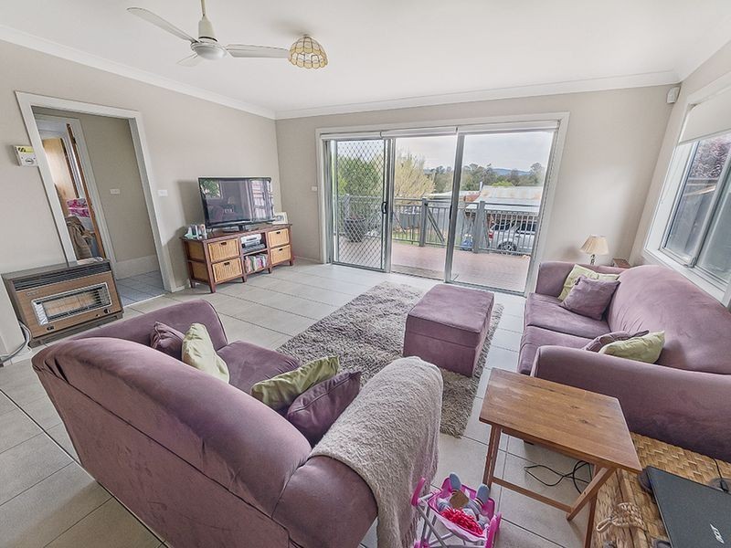 6 Smith Street, Cowra NSW 2794