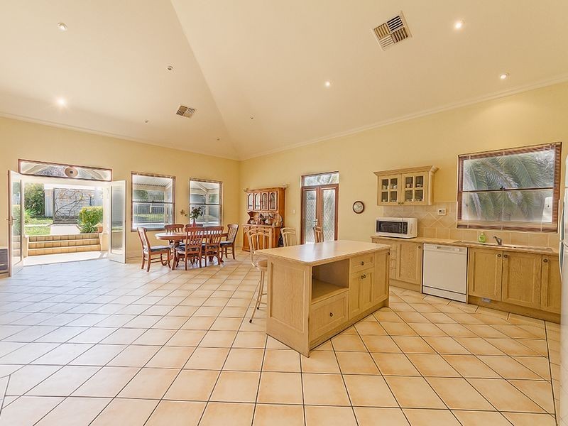 30 Vaux Street, Cowra NSW 2794