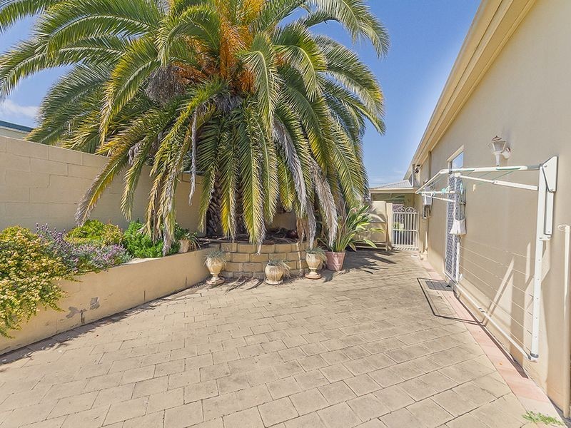 30 Vaux Street, Cowra NSW 2794