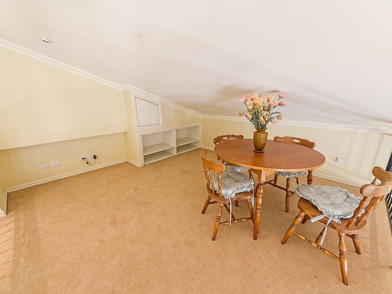 30 Vaux Street, Cowra NSW 2794