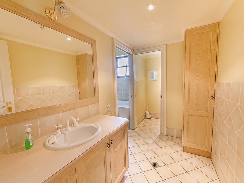 30 Vaux Street, Cowra NSW 2794