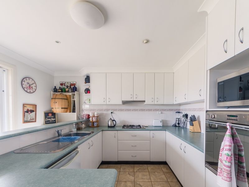 37 Dowell Street, Cowra NSW 2794