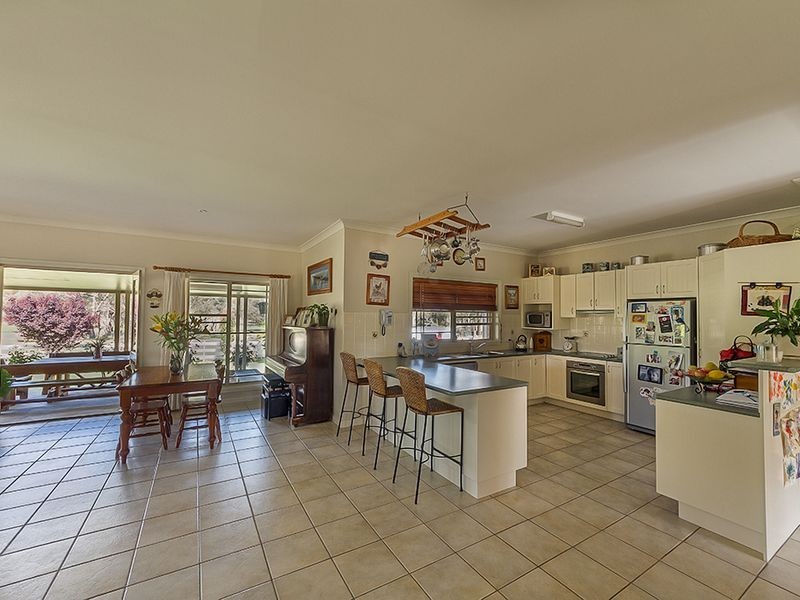15 Battalion Drive, Cowra NSW 2794