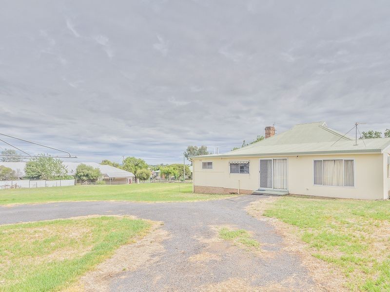 7-11 Waugoola Street, Cowra NSW 2794