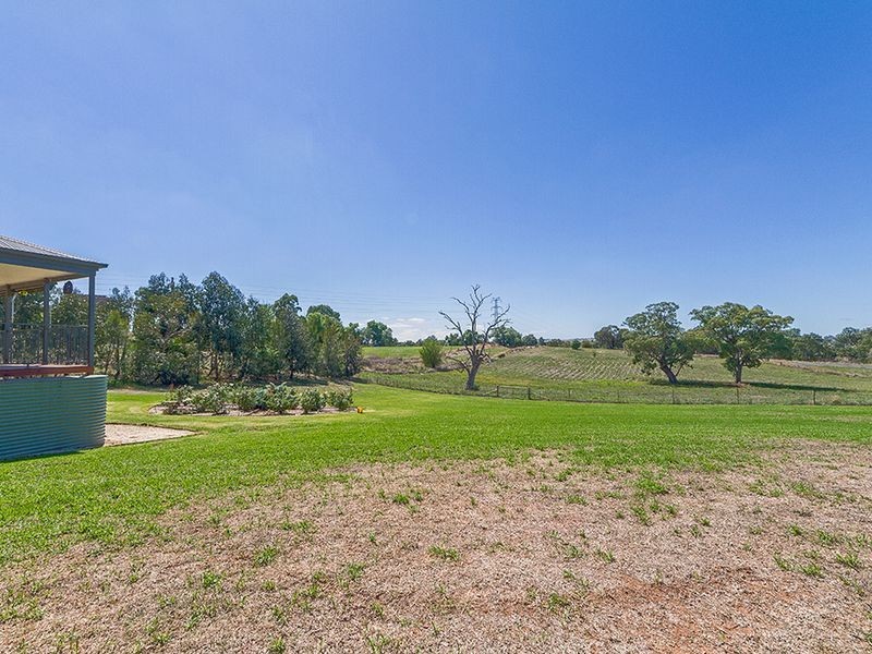 18 Bulkhead Road, Cowra NSW 2794