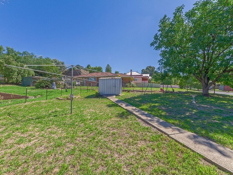 26 Liverpool Street, Cowra NSW 2794