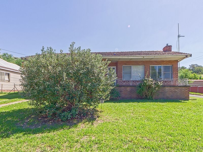 26 Liverpool Street, Cowra NSW 2794