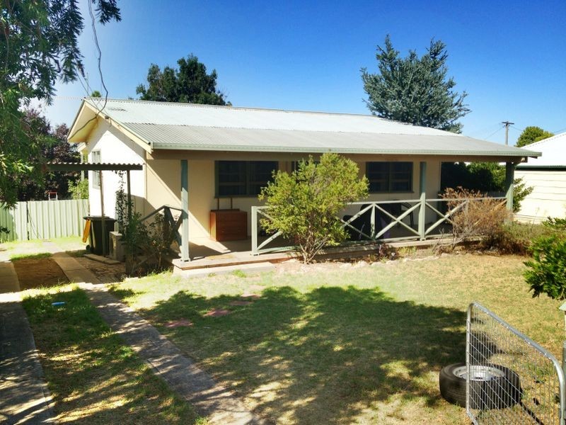 23 Bourke Street, Cowra NSW 2794