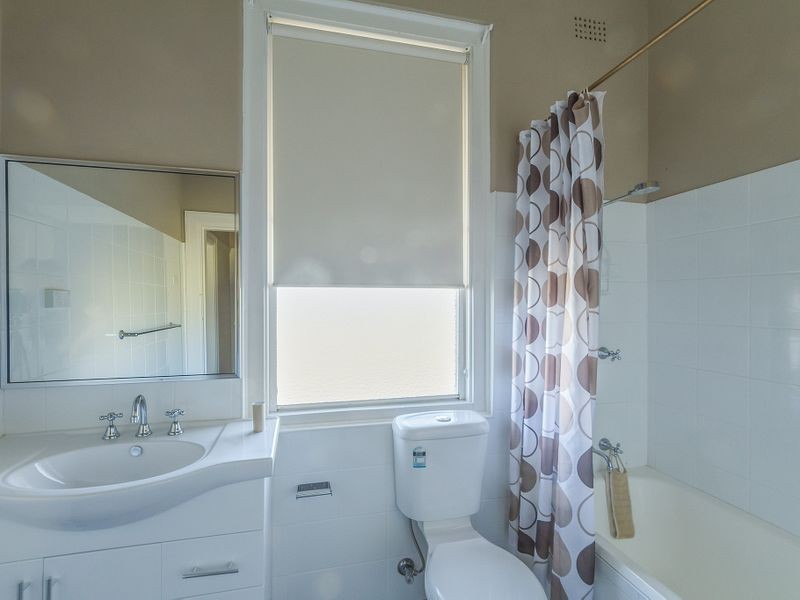 2 Ina Drive, Cowra NSW 2794