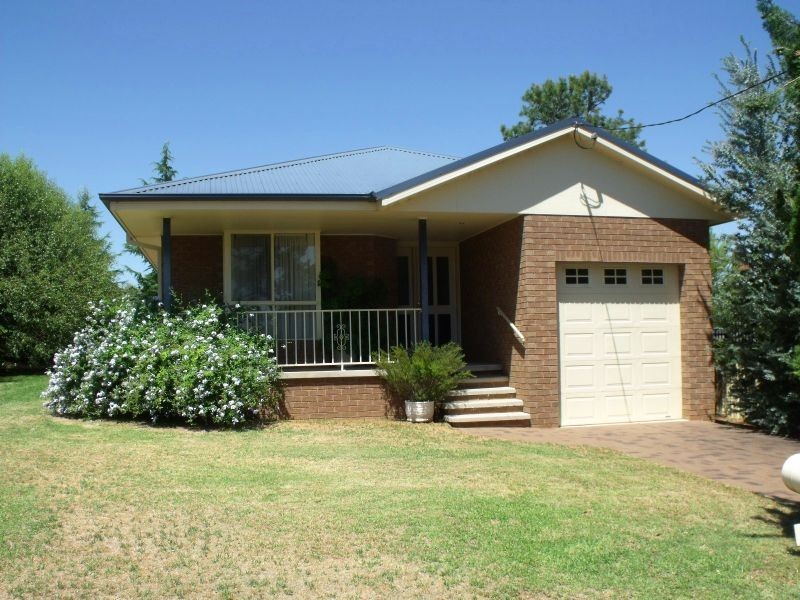 5 Pitt Street, Cowra NSW 2794