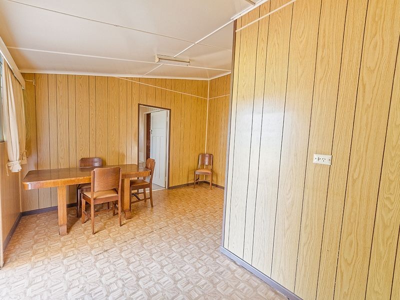 21 Lachlan Street, Cowra NSW 2794