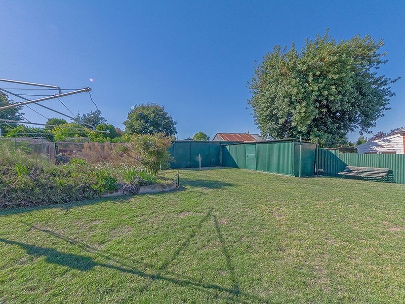 21 Lachlan Street, Cowra NSW 2794