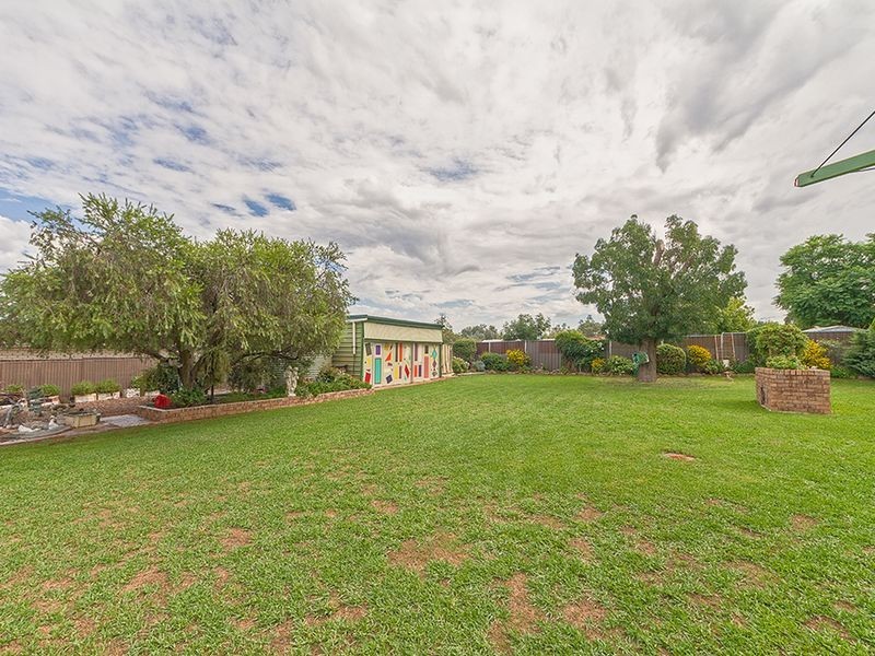 16 Flint Street, Cowra NSW 2794