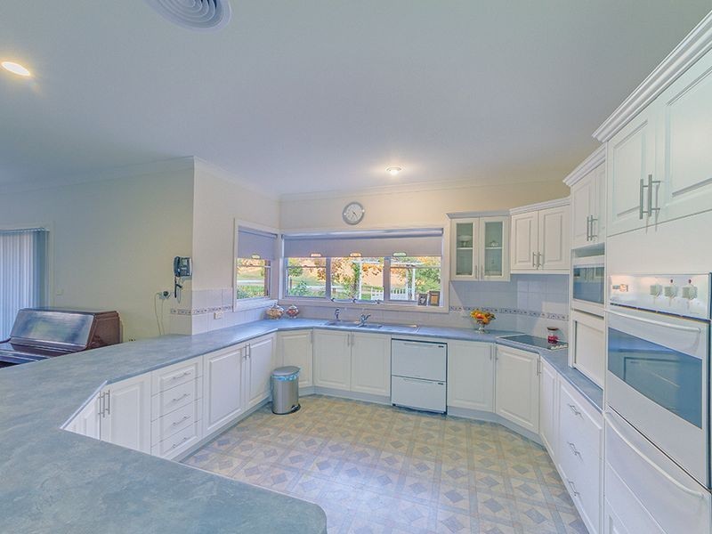 13 Banksia Close, Cowra NSW 2794