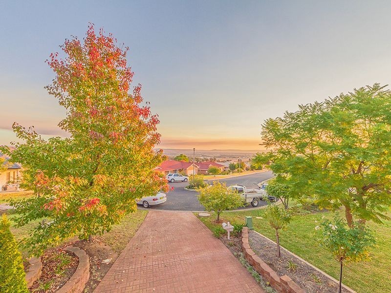 13 Banksia Close, Cowra NSW 2794
