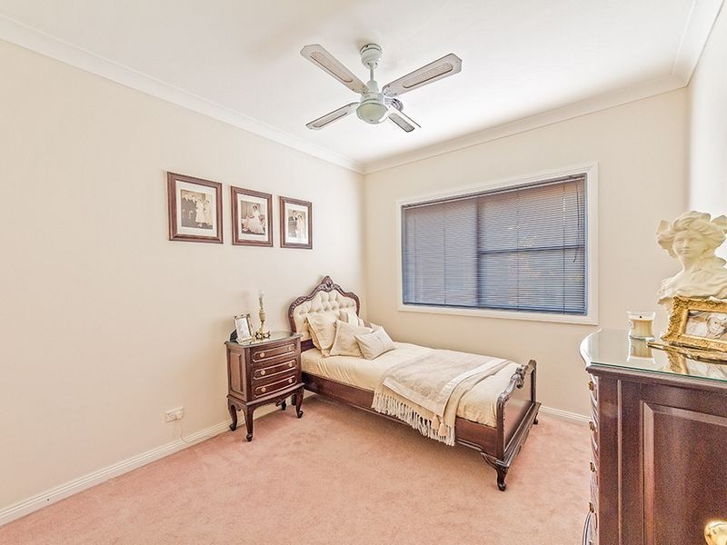 13 Banksia Close, Cowra NSW 2794