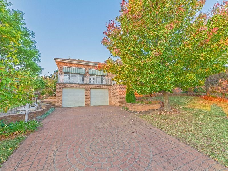 13 Banksia Close, Cowra NSW 2794