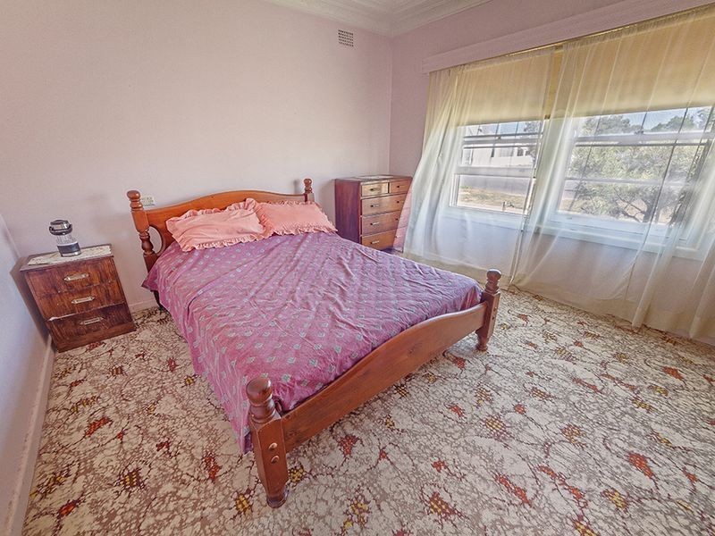 79 Fitzroy Avenue, Cowra NSW 2794